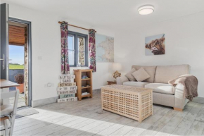 Grassholm Cottage with Hot Tub - Dog Friendly